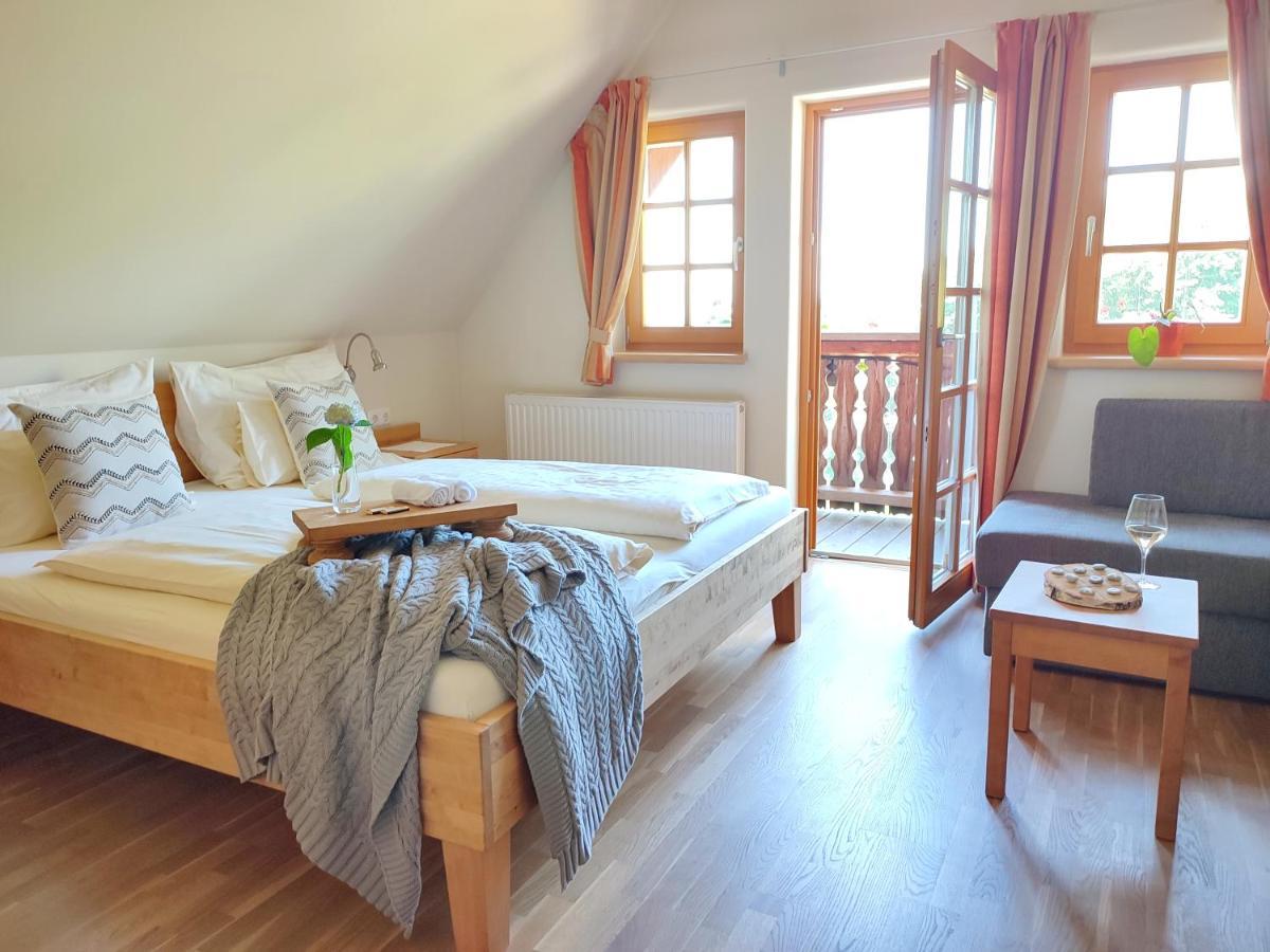 ליוצכאך Weingut Winzerzimmer Rothschaedl מראה חיצוני תמונה