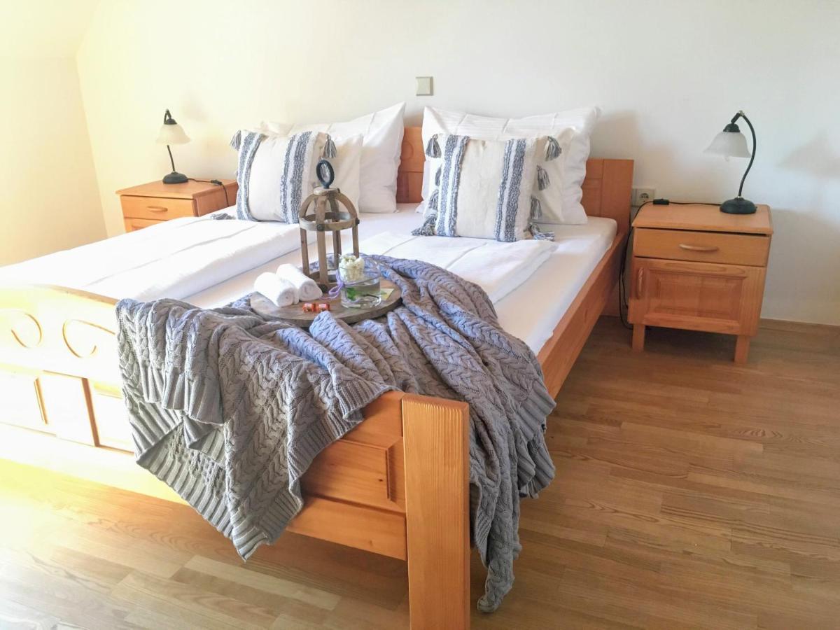ליוצכאך Weingut Winzerzimmer Rothschaedl מראה חיצוני תמונה